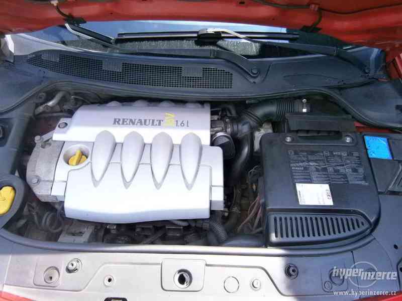 Renault Megane 1,6 16 V - foto 15