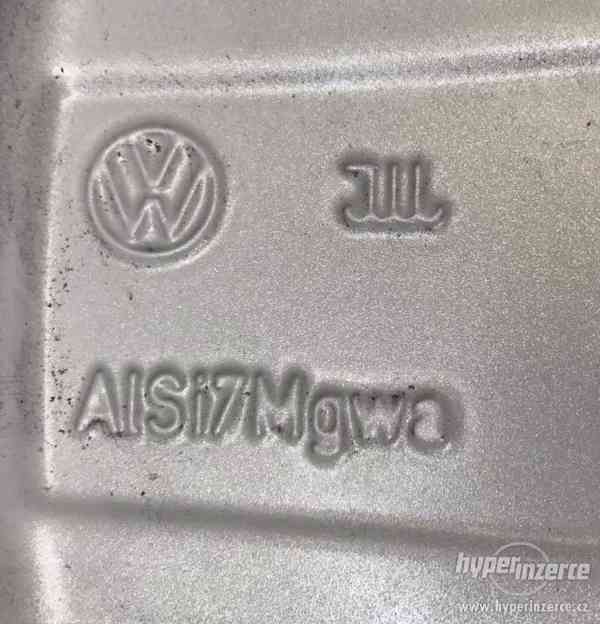 Alu kolo originál VW 8x18" ET53, 5x130x71.5 + Pirelli - foto 8