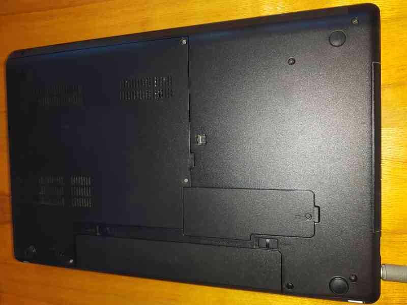 Lenovo Thinkpad Edge E530 - foto 3