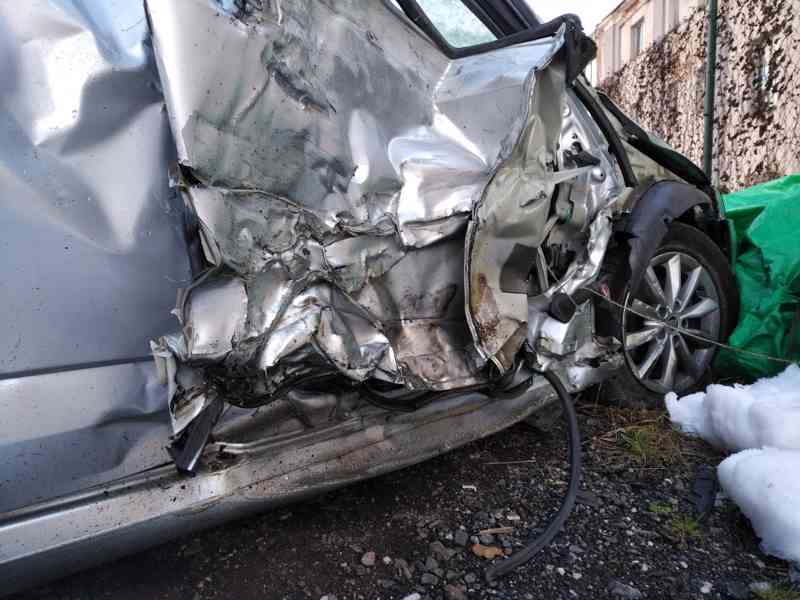 Škoda Octavia III. - poškozená, k opravě - poptávka  - foto 16