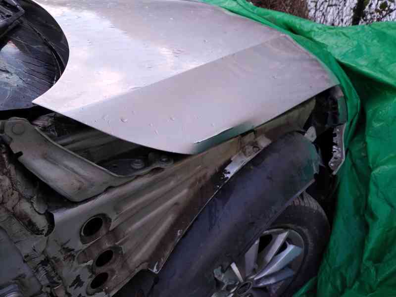 Škoda Octavia III. - poškozená, k opravě - poptávka  - foto 13