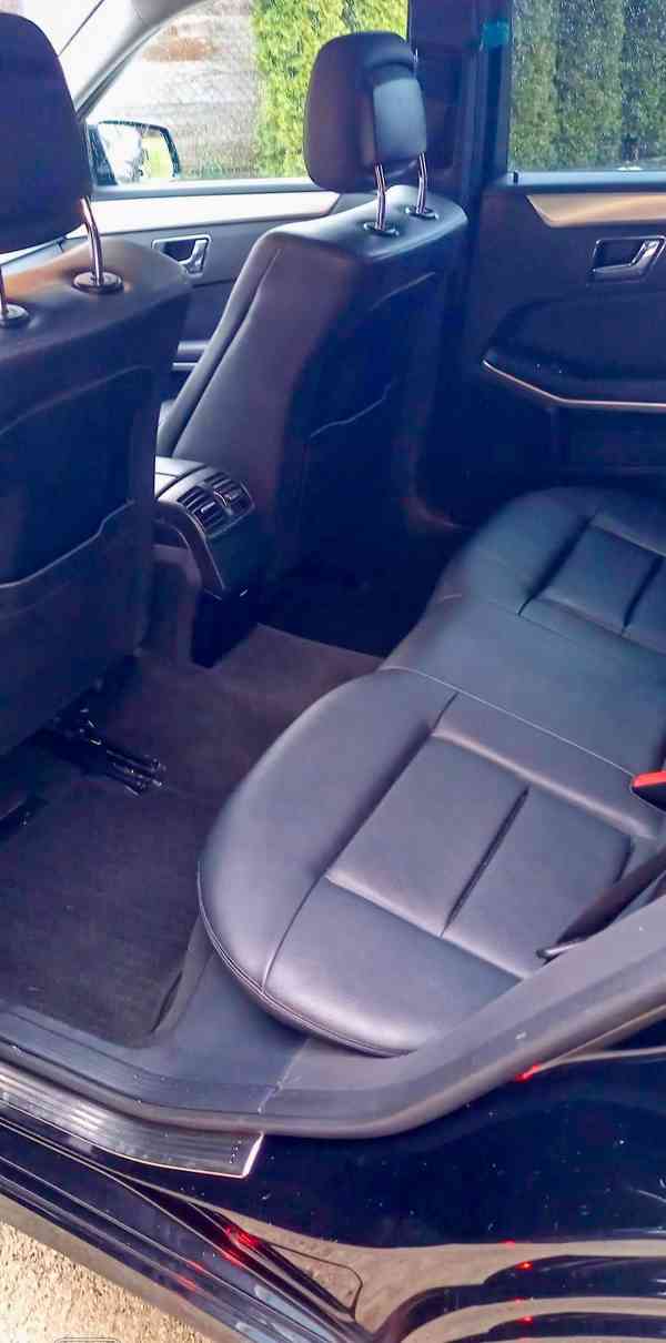 Prodám Mercedes-Benz 212 KOMBI - foto 6