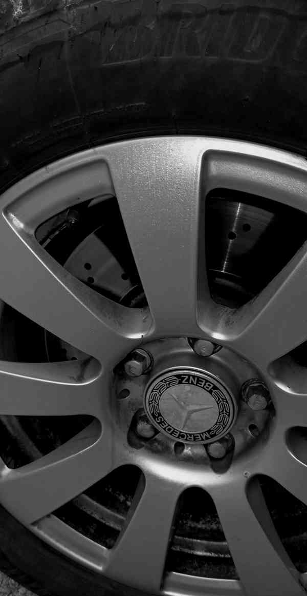 Prodám Mercedes-Benz 212 KOMBI - foto 18