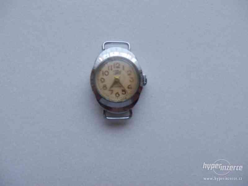 Dámské náramkové hodinky Zarja, 16 JEWELS, SSSR - foto 1