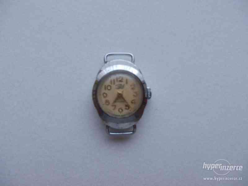 Dámské náramkové hodinky Zarja, 16 JEWELS, SSSR - foto 2