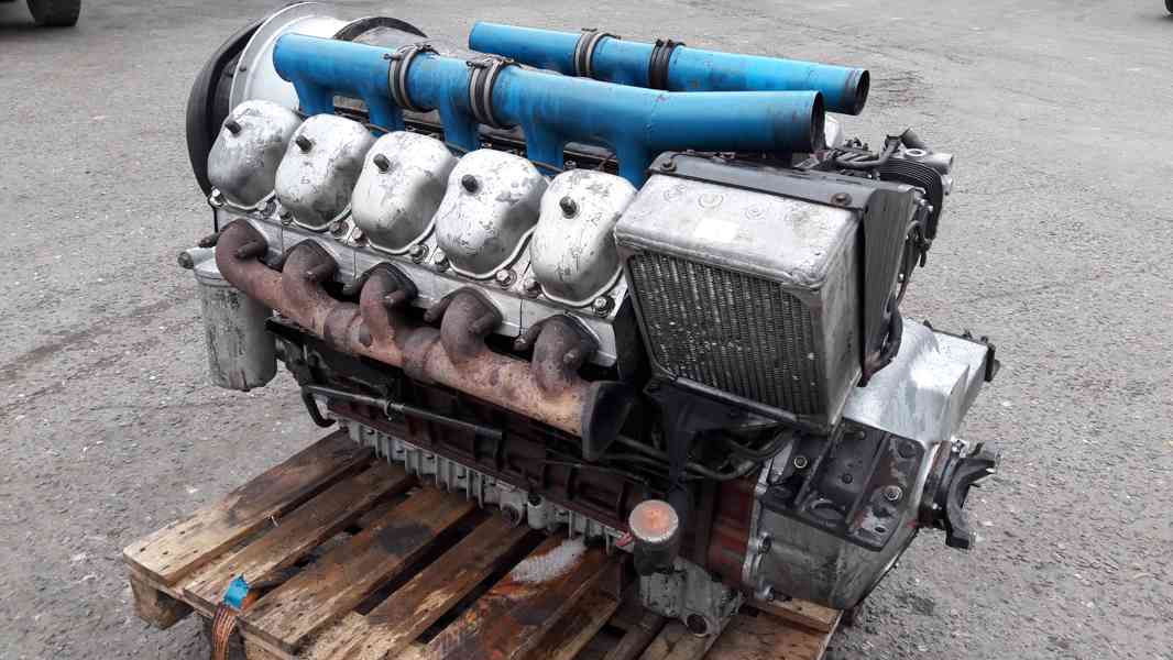 Motor Tatra 815 10 válců T1 - foto 3