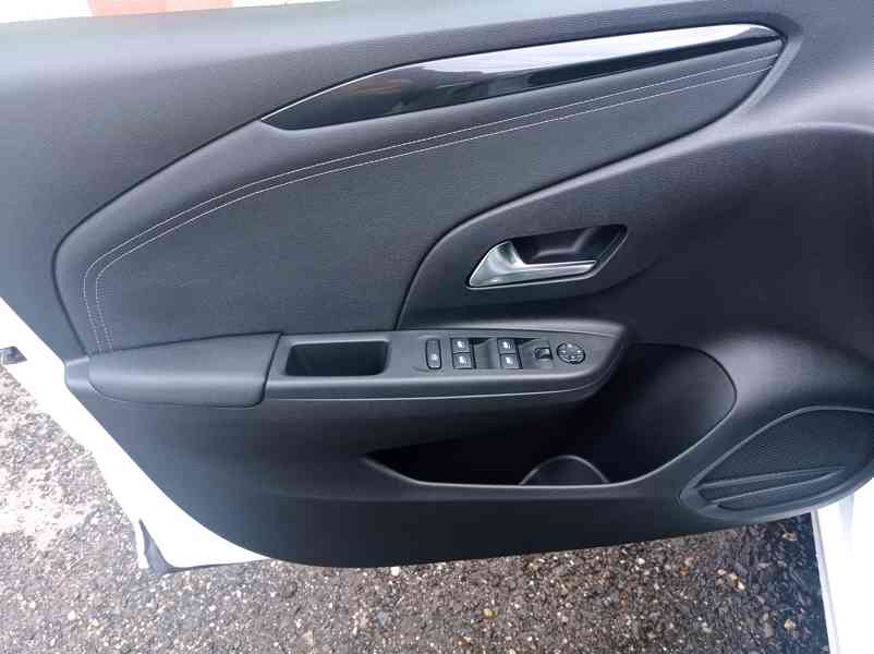 Opel Corsa 1.2i 360°/Navi/1Maj/FULL LED - foto 10