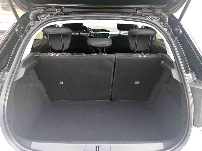 Opel Corsa 1.2i 360°/Navi/1Maj/FULL LED - foto 15