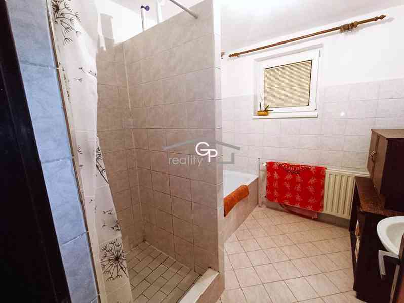 Pronájem RD s garáží a zahradou, Včelná u ČB - foto 10