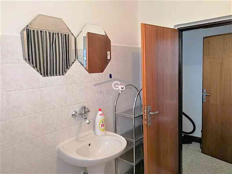 Pronájem RD s garáží a zahradou, Včelná u ČB - foto 13