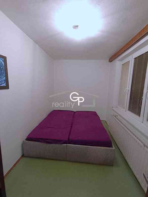 Pronájem RD s garáží a zahradou, Včelná u ČB - foto 9