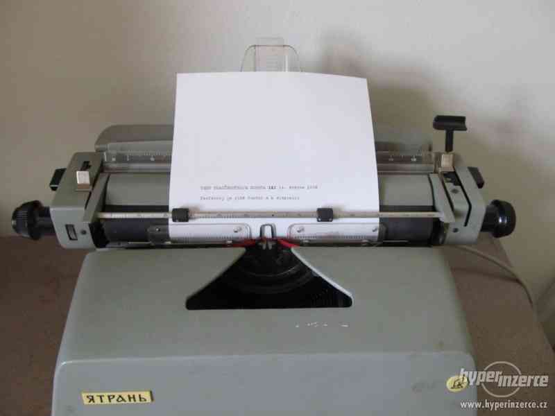 Elektrický psací stroj JATRAŇ (SSSR). - foto 2