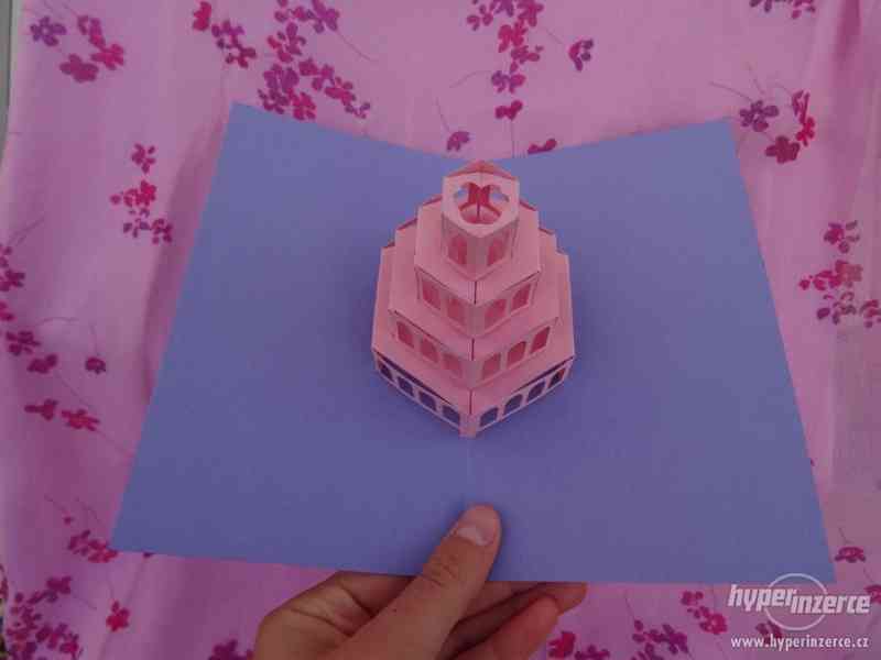 Dekorační 3D papírové rozkládací přání, stavba (S06) - foto 6