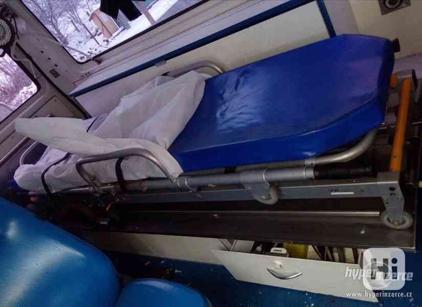 SANITNÍ INTERIER do vozidla VW T4 LONG - homologováno - foto 8