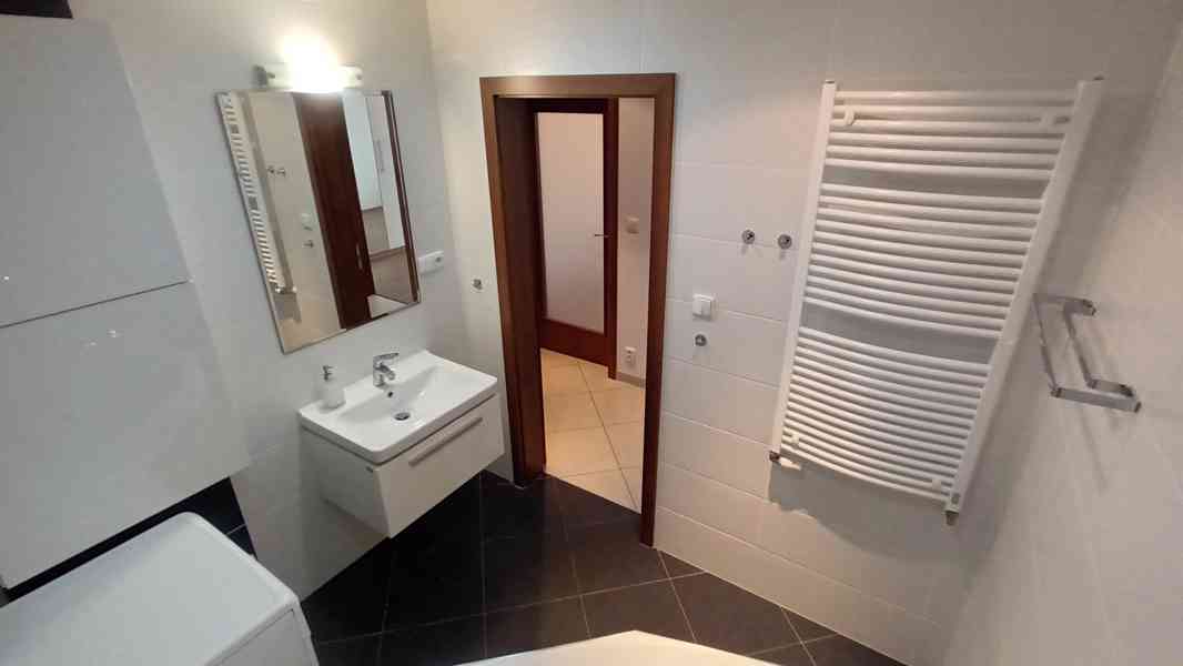 Pronájem bytu 3+kk/lodžie, garážové stání, Praze 5 – Zličín - foto 10