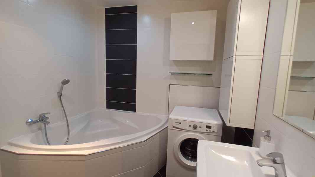 Pronájem bytu 3+kk/lodžie, garážové stání, Praze 5 – Zličín - foto 9