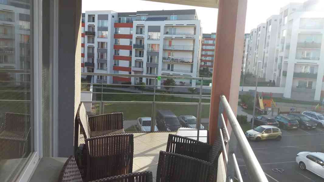 Pronájem bytu 3+kk/lodžie, garážové stání, Praze 5 – Zličín - foto 14