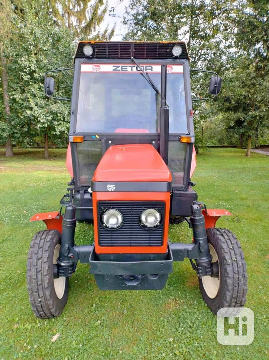 Traktor Zetor 7011 - foto 1