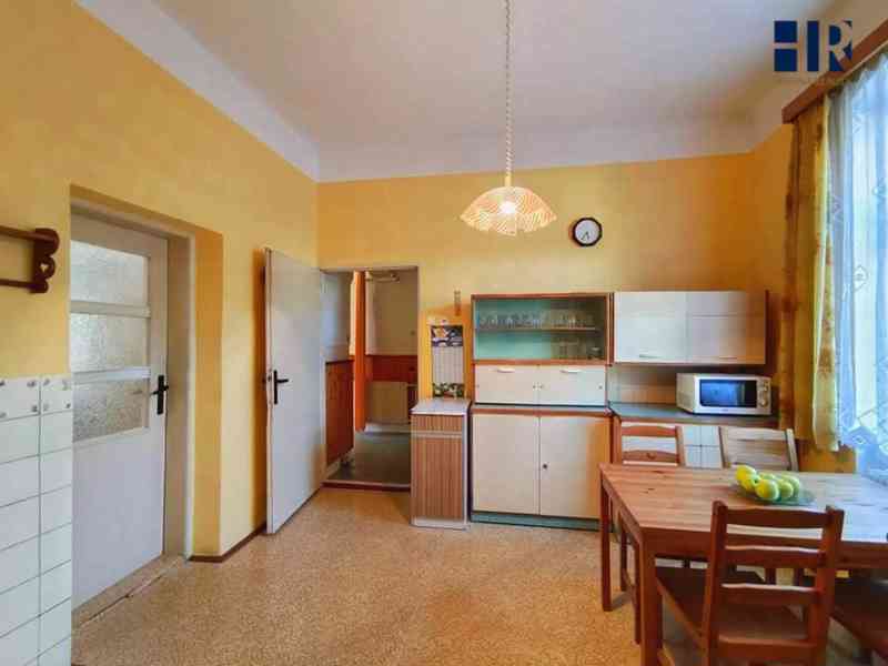 Prodej rodinného domu 3+1 v městě Jemnice - foto 1