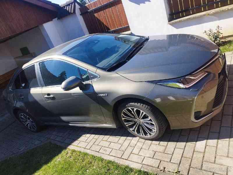 Toyota Corolla 1,8 - foto 2