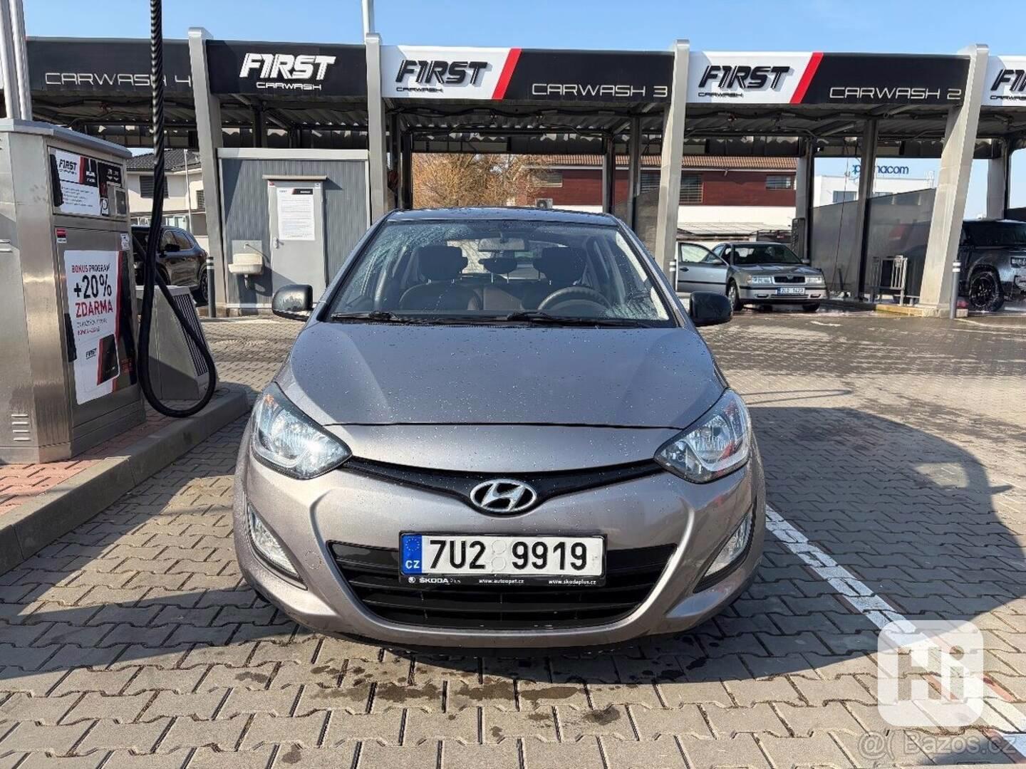 Hyundai i20 1,3 - foto 1