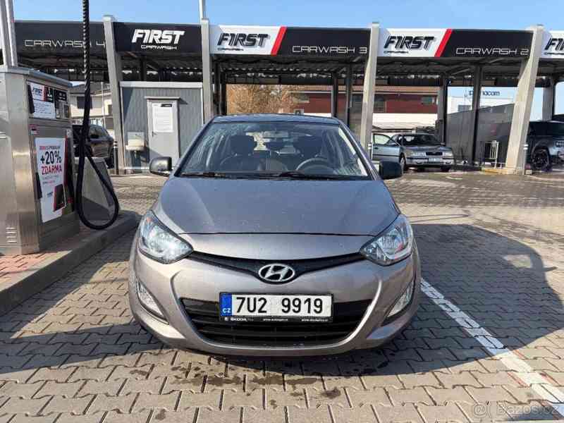 Hyundai i20 1,3 - foto 1