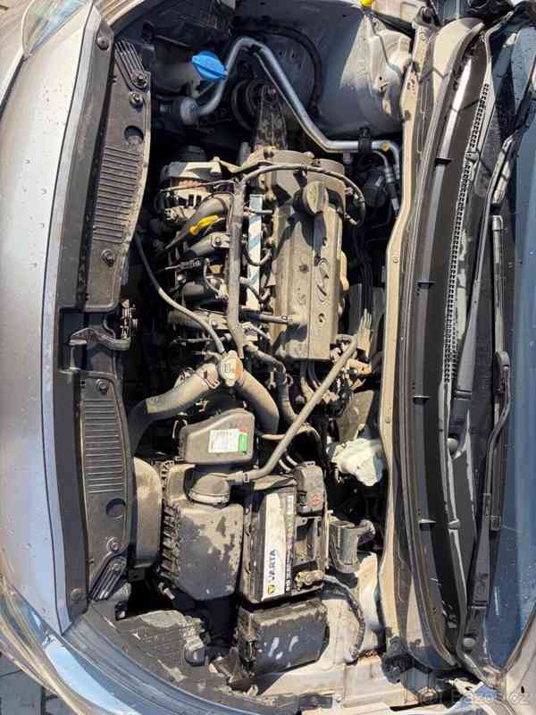 Hyundai i20 1,3 - foto 3