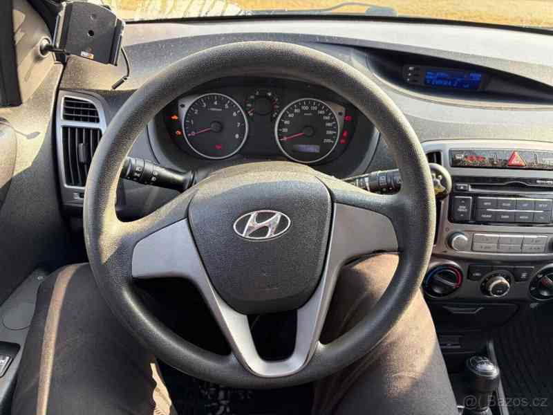 Hyundai i20 1,3 - foto 2