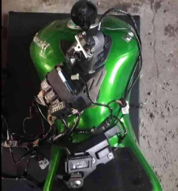 Kawasaki zzr 1400 - foto 19