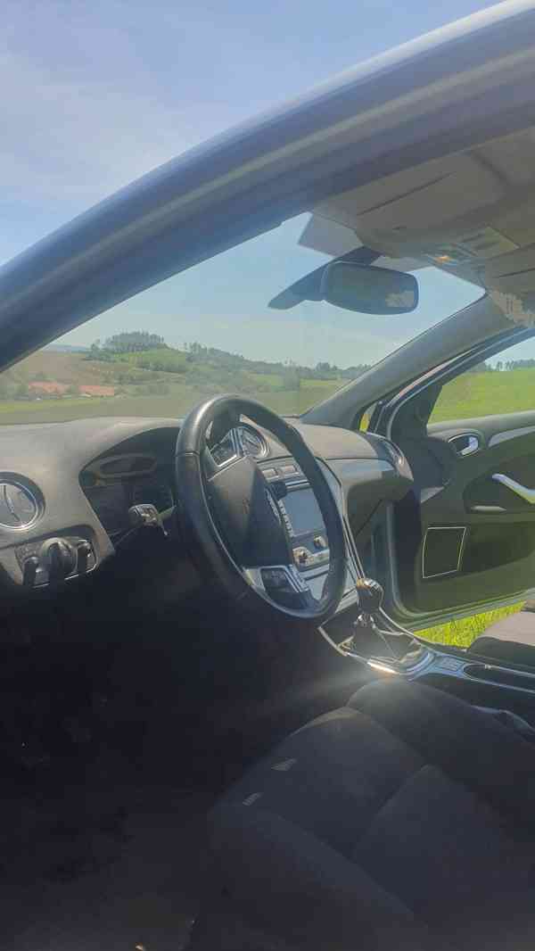 Ford Mondeo Combi 2.0 TDCi rv2007 - foto 12