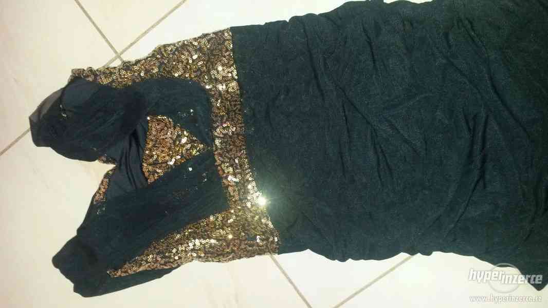 Černo zlaté šaty - foto 3