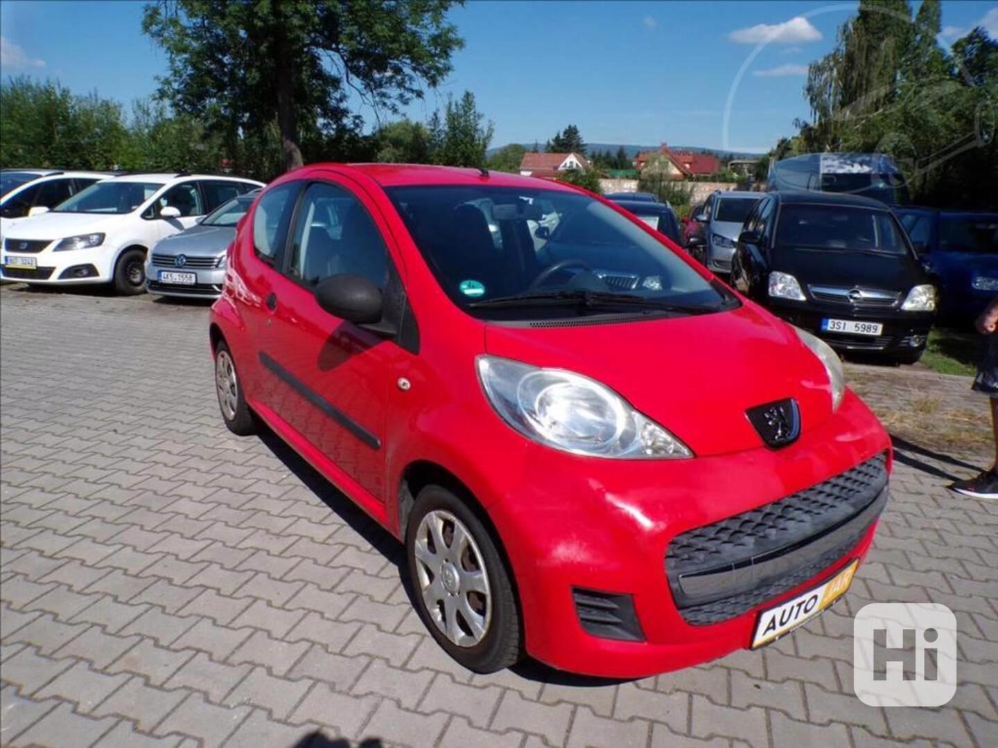 Peugeot 107 1,0 i POSILOVAČ ŘÍZENÍ - foto 1