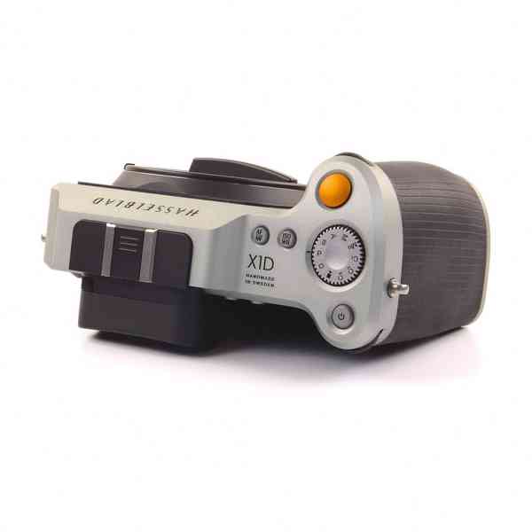 Středoformátový bezzrcadlový fotoaparát Hasselblad X1D II 50 - foto 4