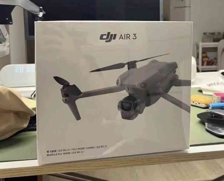 DJI Air 3 Fly more Drone Combo & Remote Control