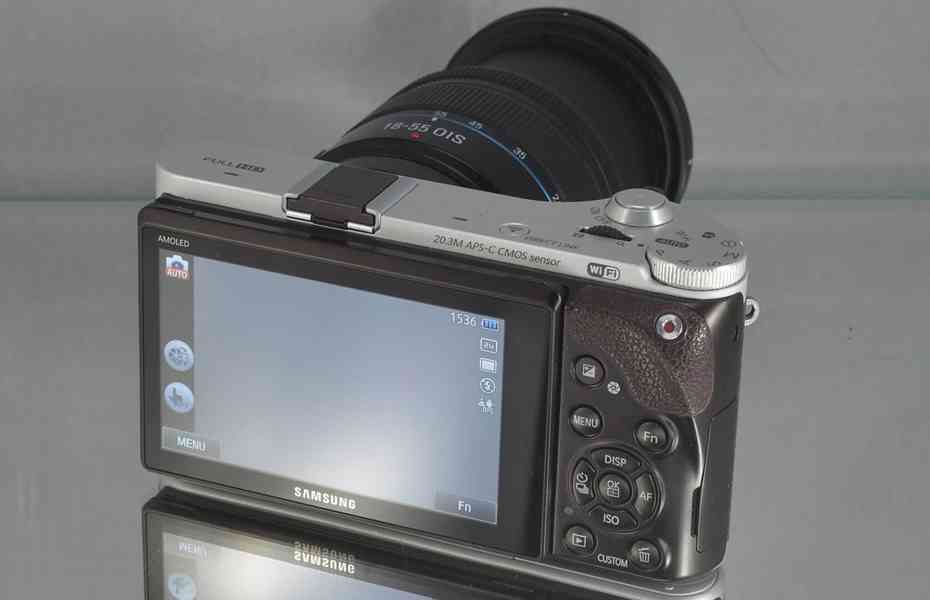 Samsung NX300+NX18-55mm 20,3Mpx*Full HDV*Wi-Fi/NFC - foto 9