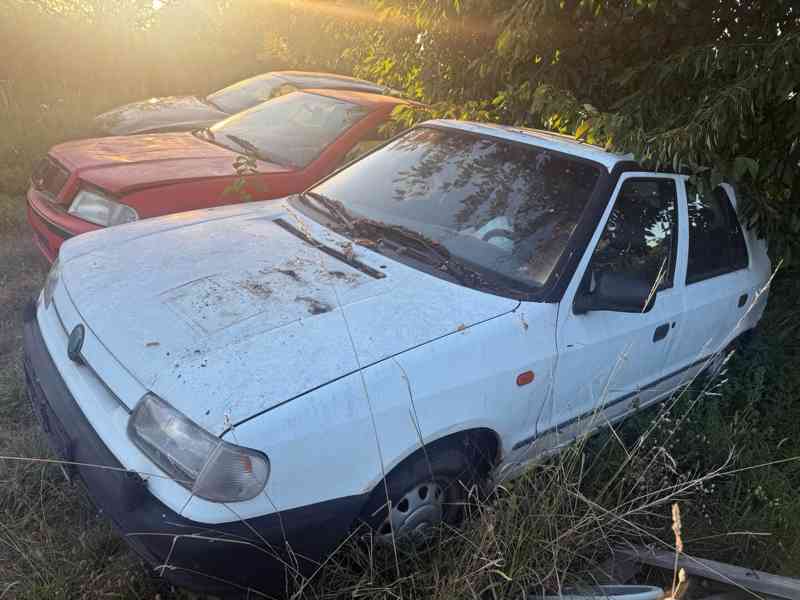 Položka č. 11 – Osobní automobil Škoda Felicia - foto 2