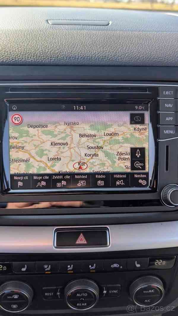 Volkswagen Sharan 1,4   TSI záruka 7/27 - foto 14