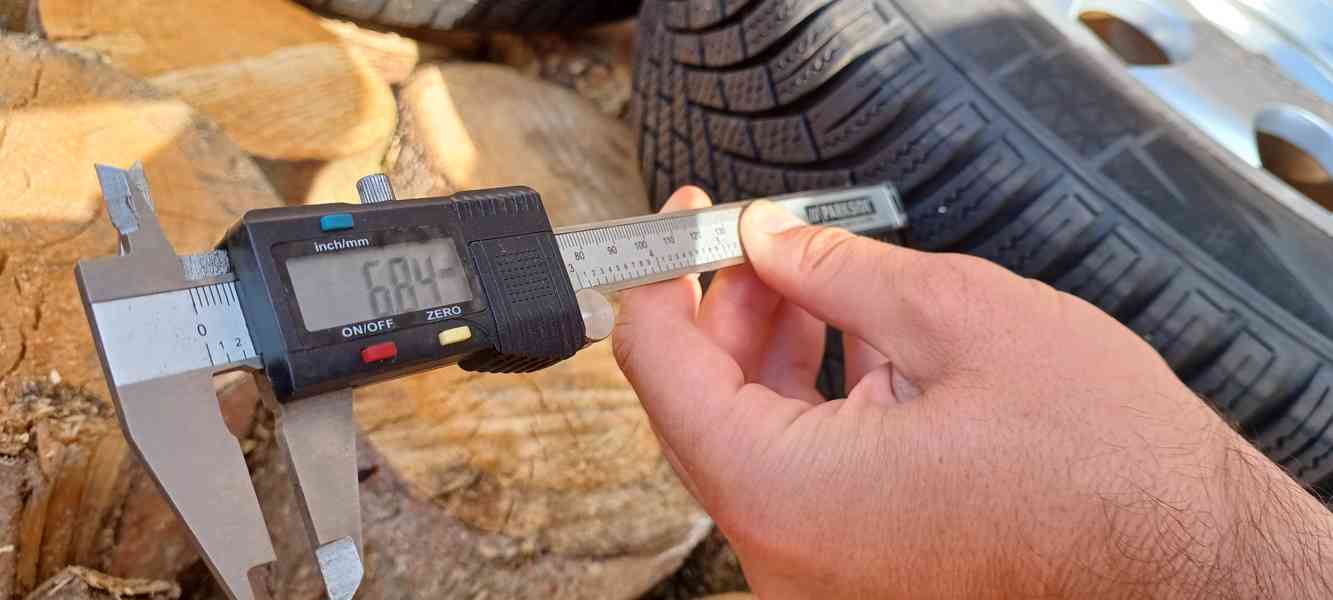 Ultralehké kované ALU Audi 15" 5x100 zachovalé+zánovní pneu - foto 15