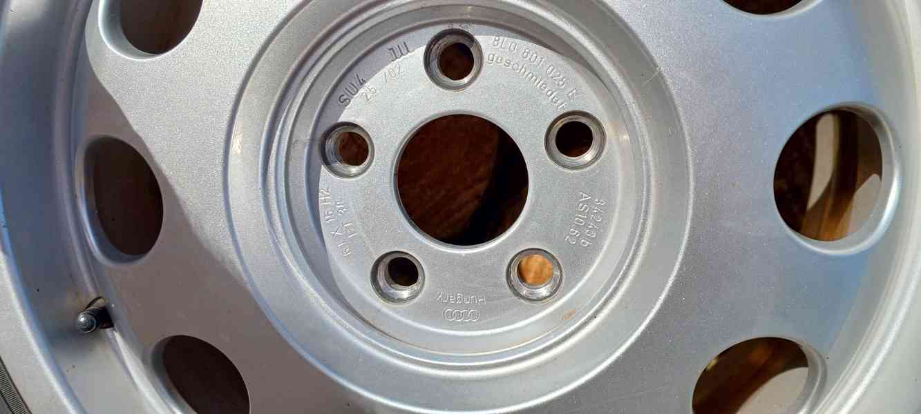 Ultralehké kované ALU Audi 15" 5x100 zachovalé+zánovní pneu - foto 12