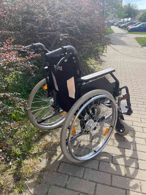 invalidní vozík - foto 2