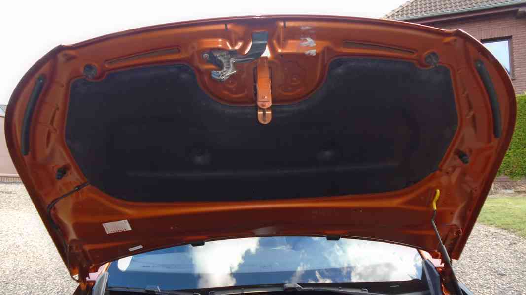 PEUGEOT 2008 Allure 1.5 BlueHDi 81Kw - foto 40