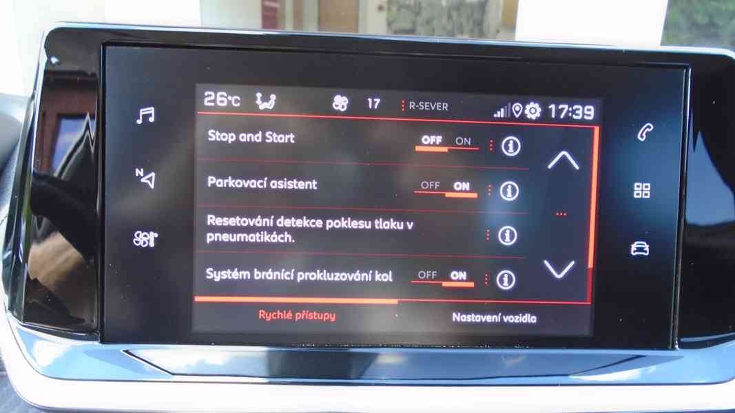 PEUGEOT 2008 Allure 1.5 BlueHDi 81Kw - foto 56