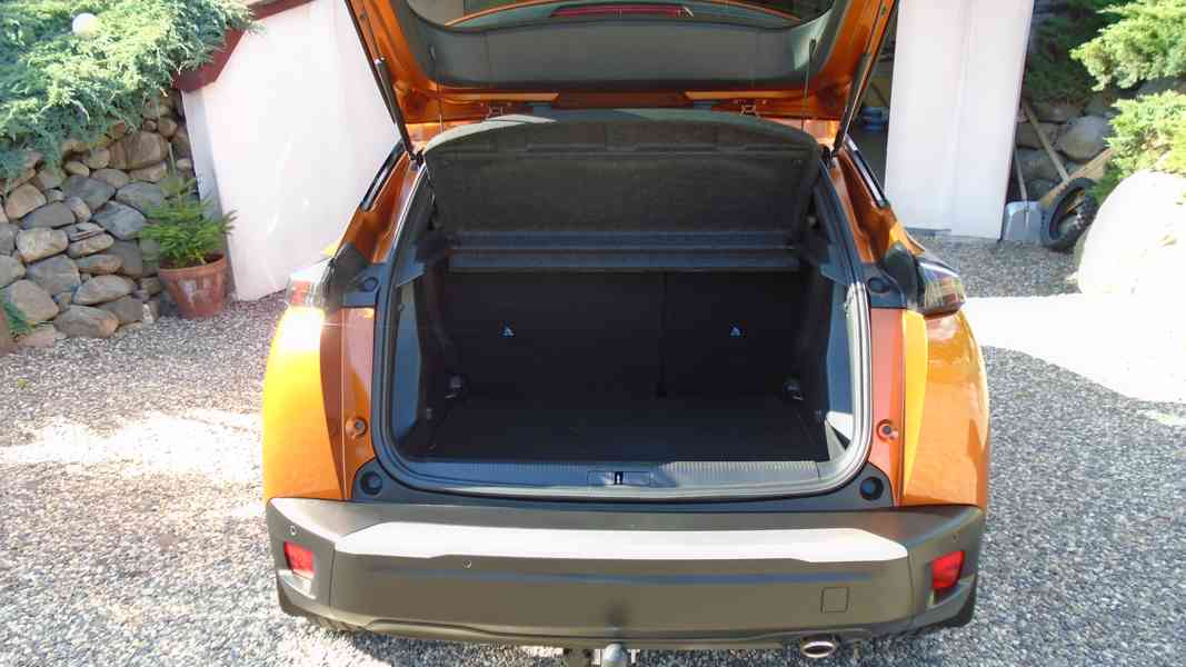 PEUGEOT 2008 Allure 1.5 BlueHDi 81Kw - foto 68