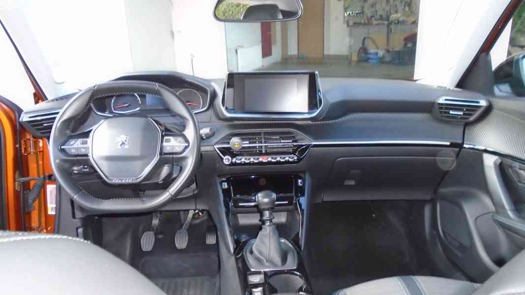 PEUGEOT 2008 Allure 1.5 BlueHDi 81Kw - foto 30