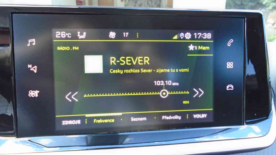 PEUGEOT 2008 Allure 1.5 BlueHDi 81Kw - foto 54