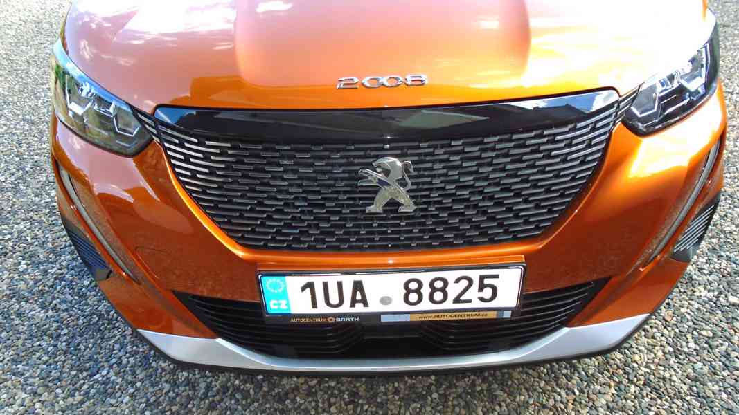 PEUGEOT 2008 Allure 1.5 BlueHDi 81Kw - foto 37