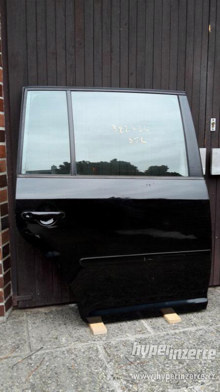 VW Touran - dveře PP, LP kompletní černé LC9X - foto 1