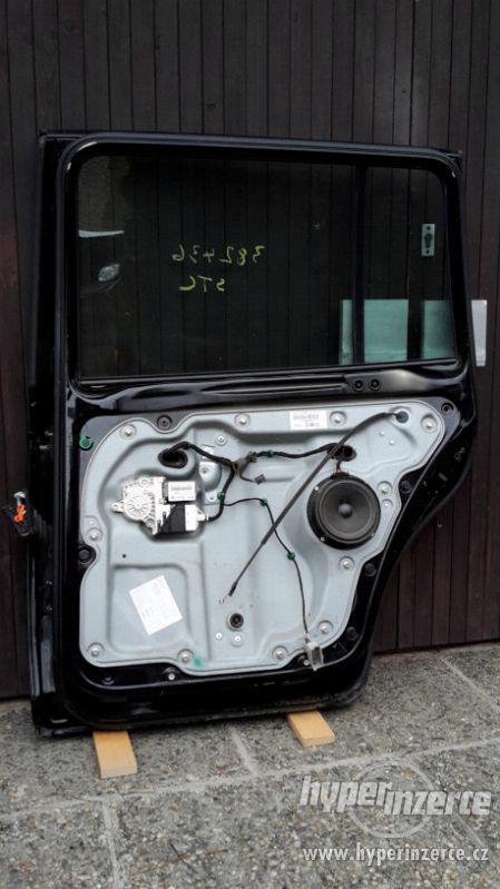 VW Touran - dveře PP, LP kompletní černé LC9X - foto 2