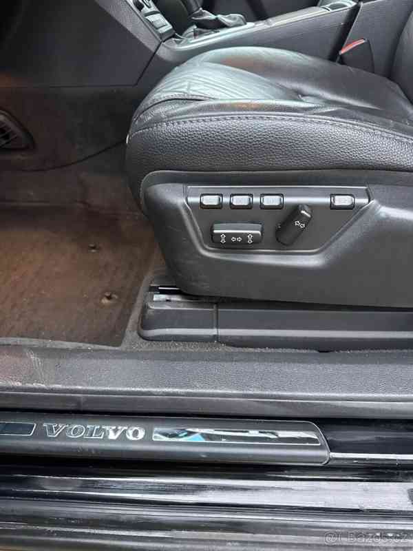 Volvo XC90 2,4 - foto 16