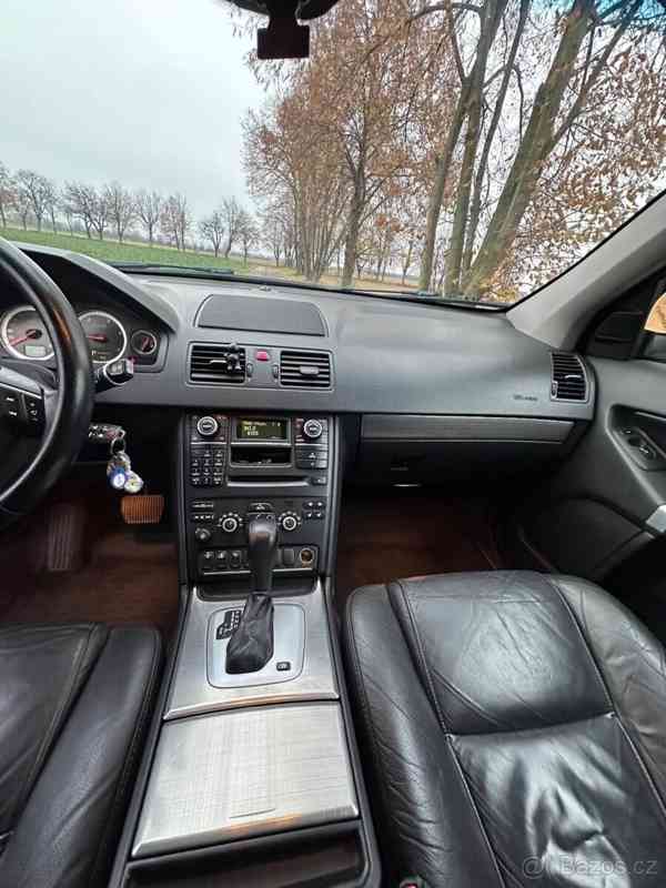 Volvo XC90 2,4 - foto 13